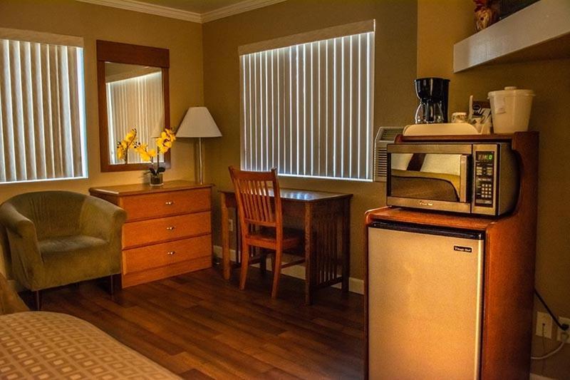 Maple Leaf Motel Shady Cove Экстерьер фото